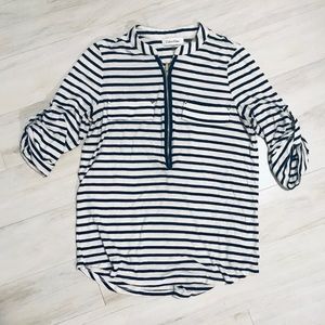 🍍Calvin Klein Top Black & White stripes